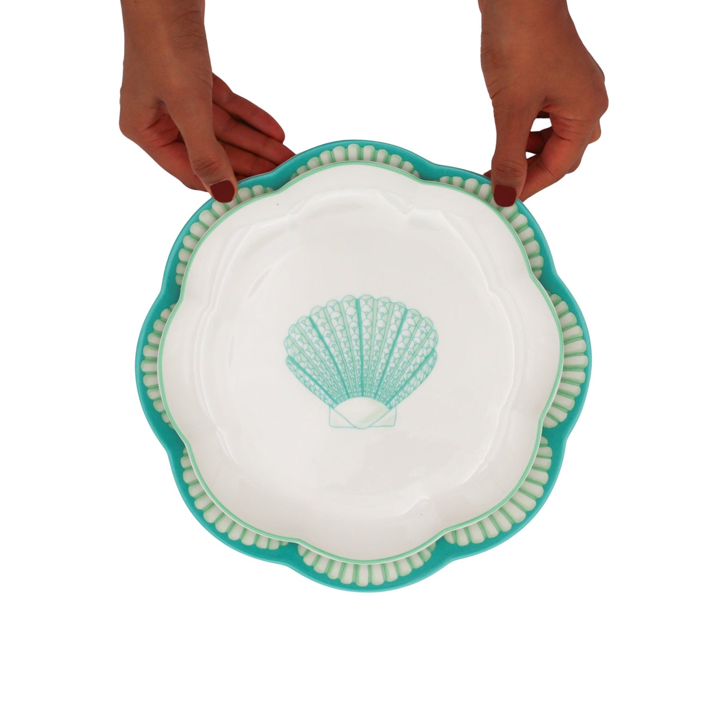 Assiette à entrée en céramique Balearic Blu blanche avec motif coquille Saint-Jacques verte et bord peint à la main (lot de 4)