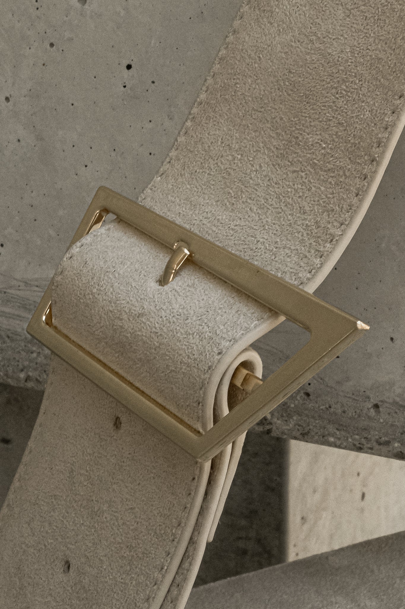 Sac à bandoulière Maria en simili daim - Pierre