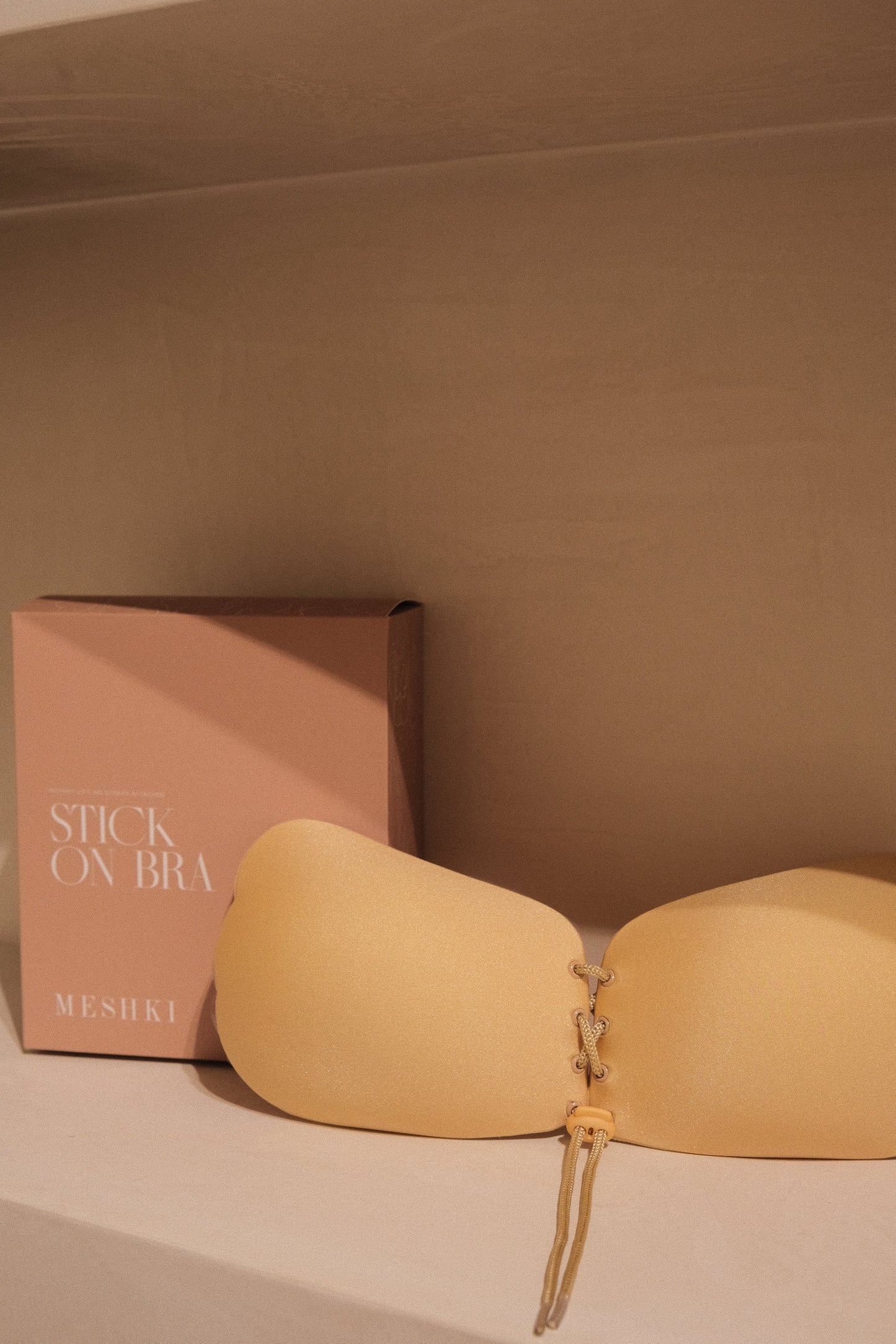 Stick It! Soutien-gorge adhésif sans bretelles - Nude