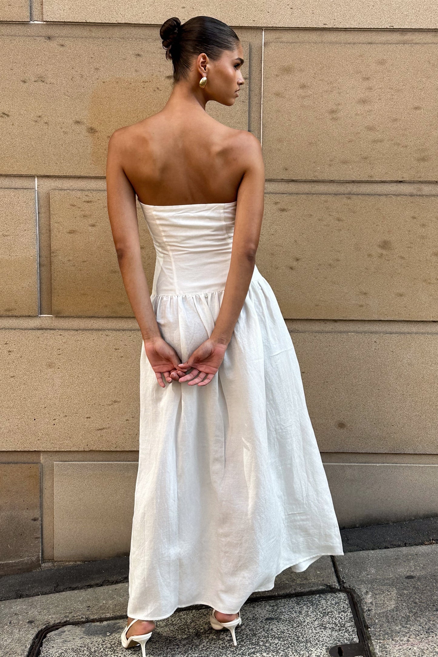 Audrina Robe Maxi en Lin Sans Bretelles - Blanc