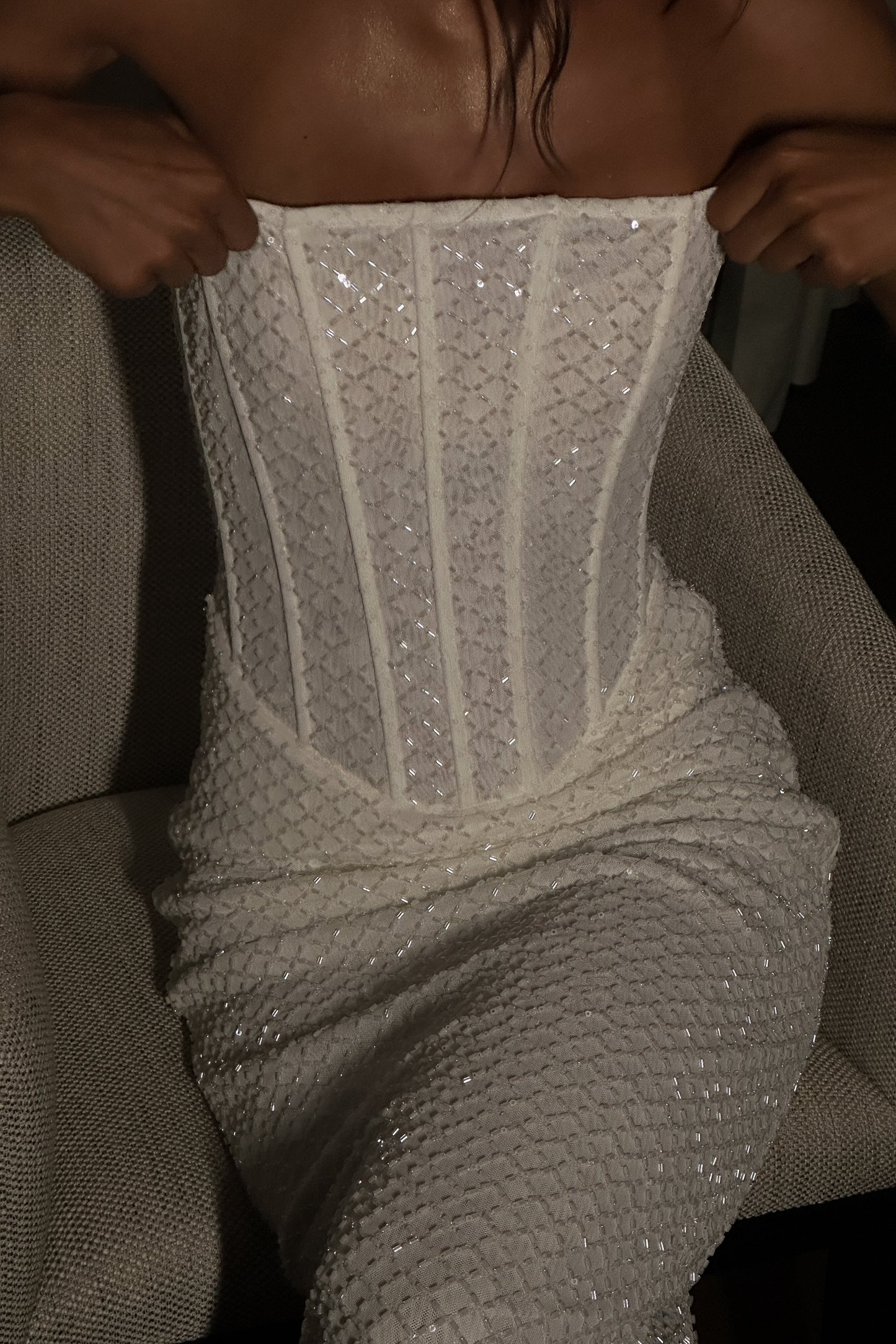 Robe Maxi Gemma sans bretelles à paillettes - Blanche