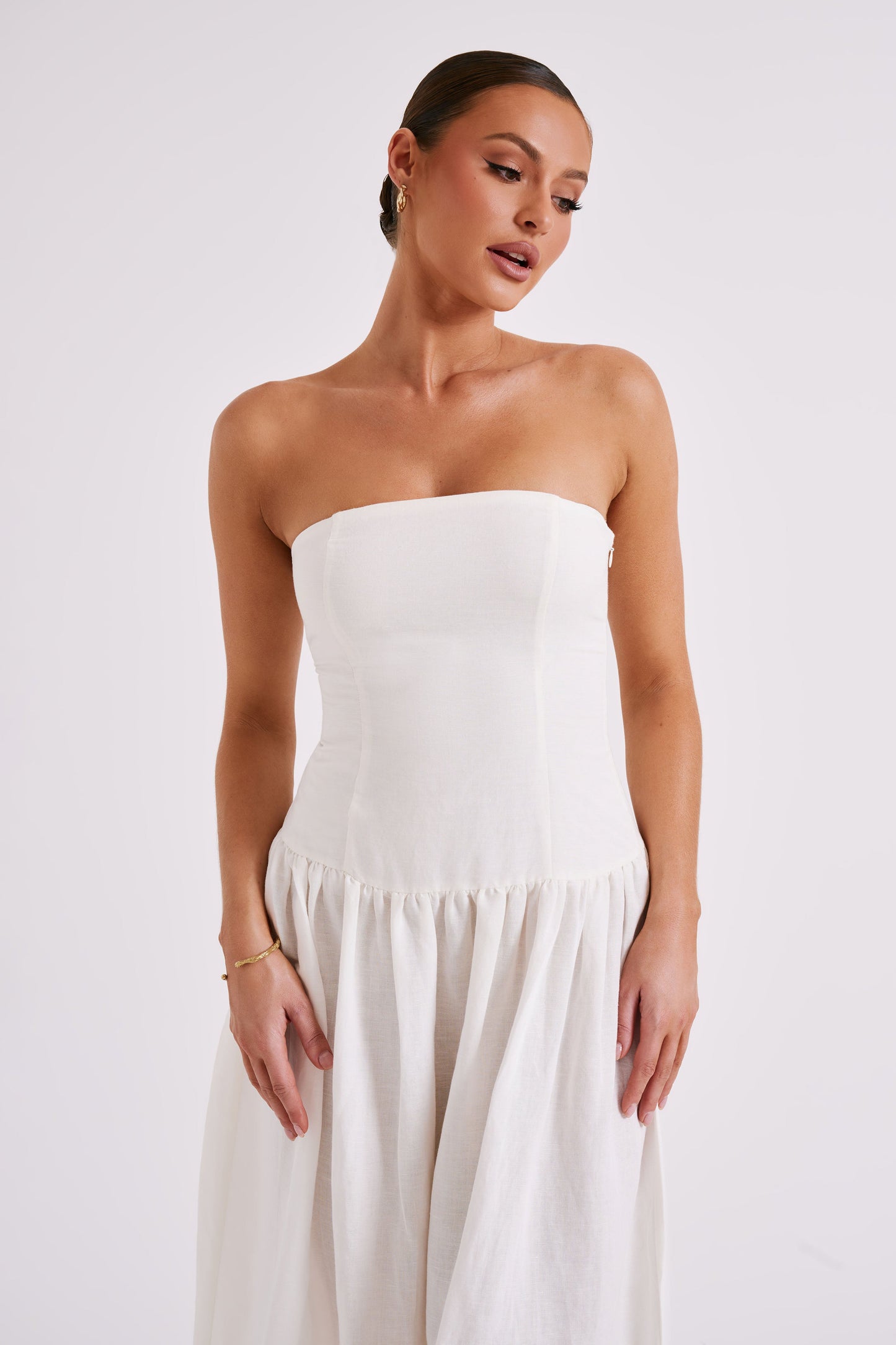 Audrina Robe Maxi en Lin Sans Bretelles - Blanc