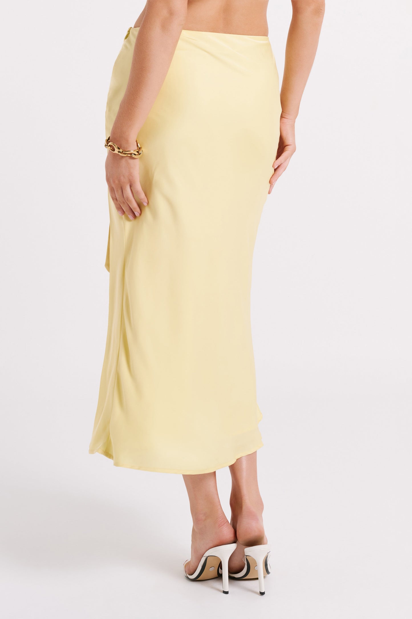 Jupe midi en satin Edie avec nœud - Jaune