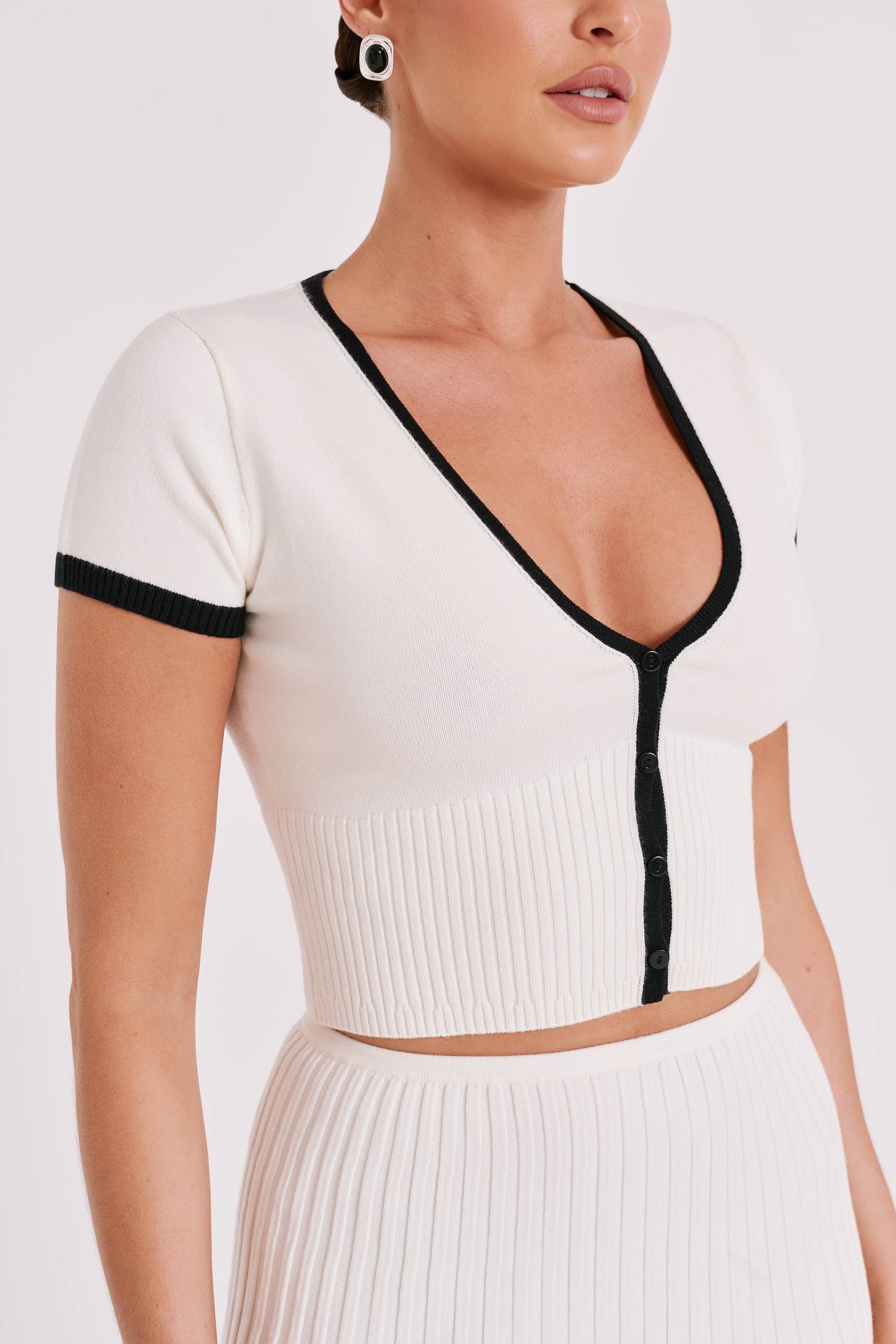 Top en tricot à boutons contrastants Jolene - Blanc