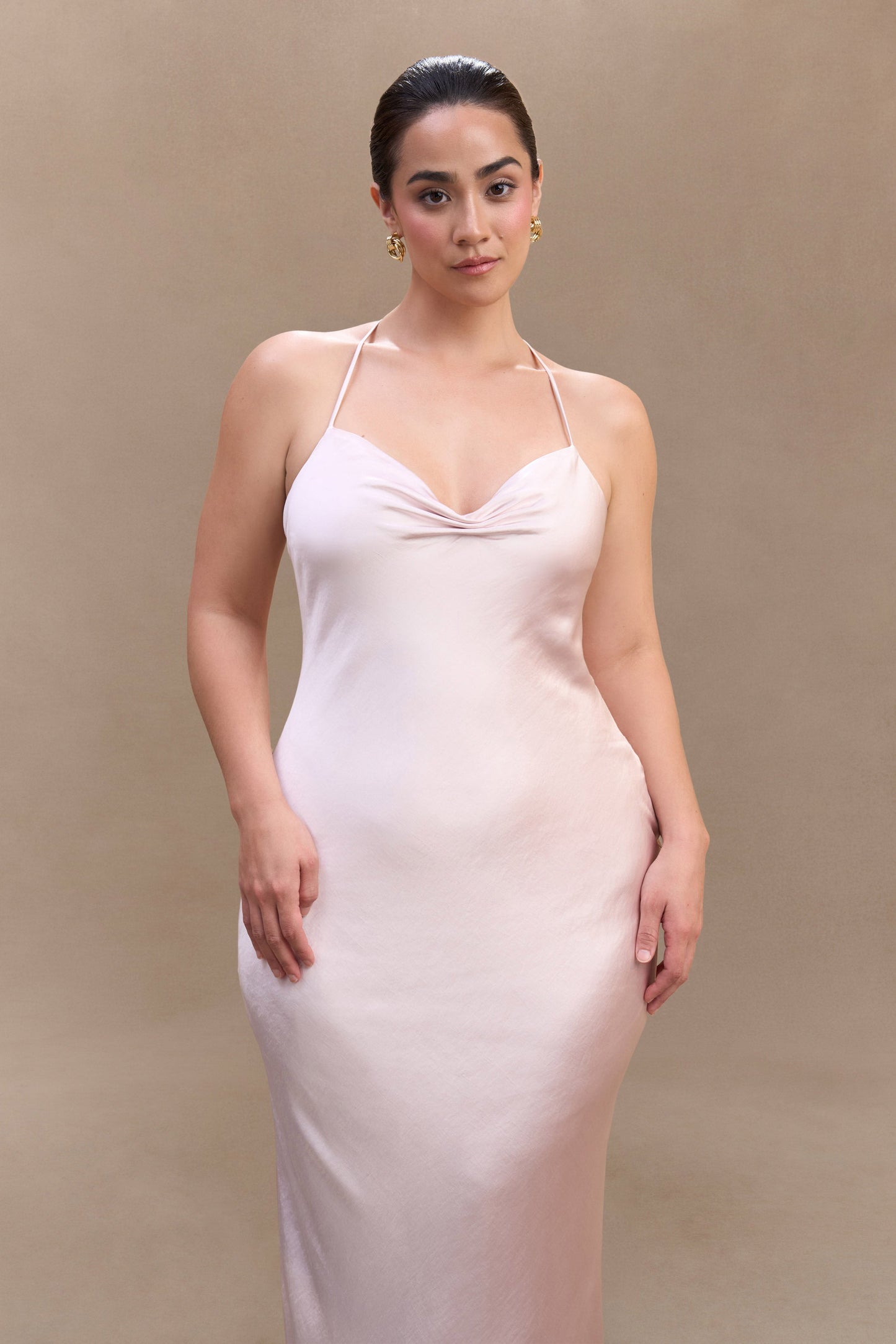 Lilly Robe Maxi Satin à Manches Bouffantes - Rose Poudré