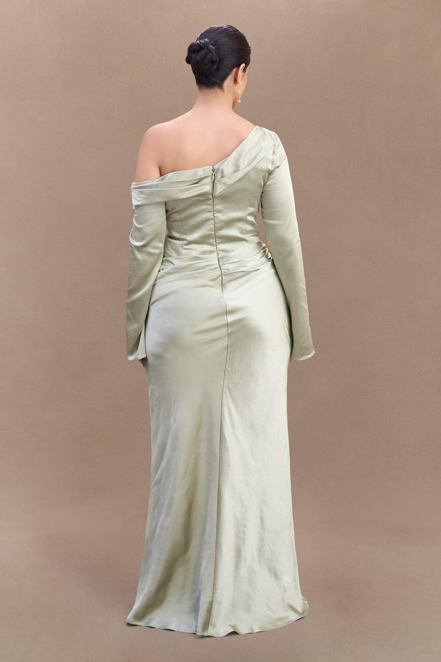Iris Robe Maxi Satin à Manches Longues - Sauge