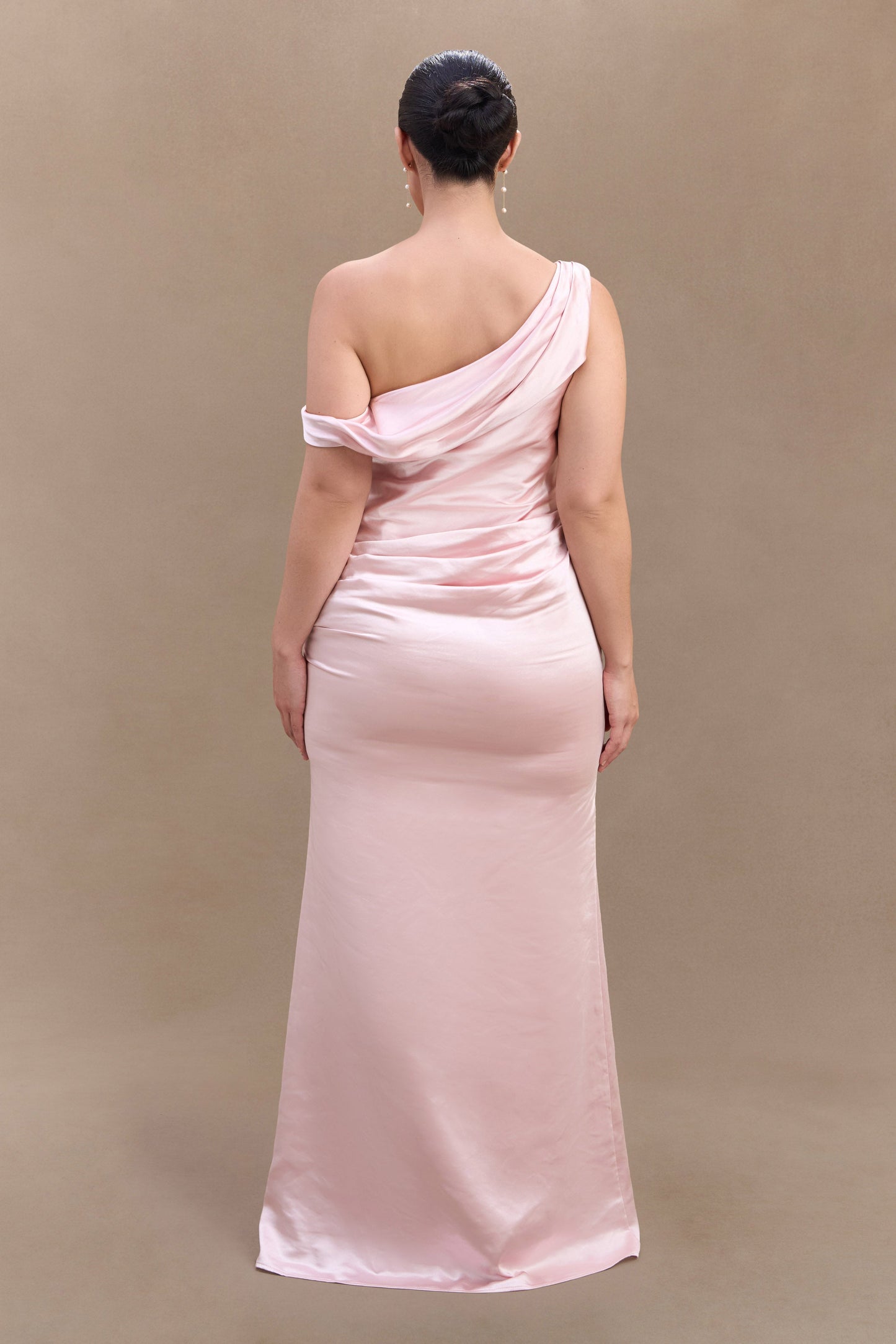 Robe Maxi en Satin Dalia à Manches Décolletées - Rose Poudré