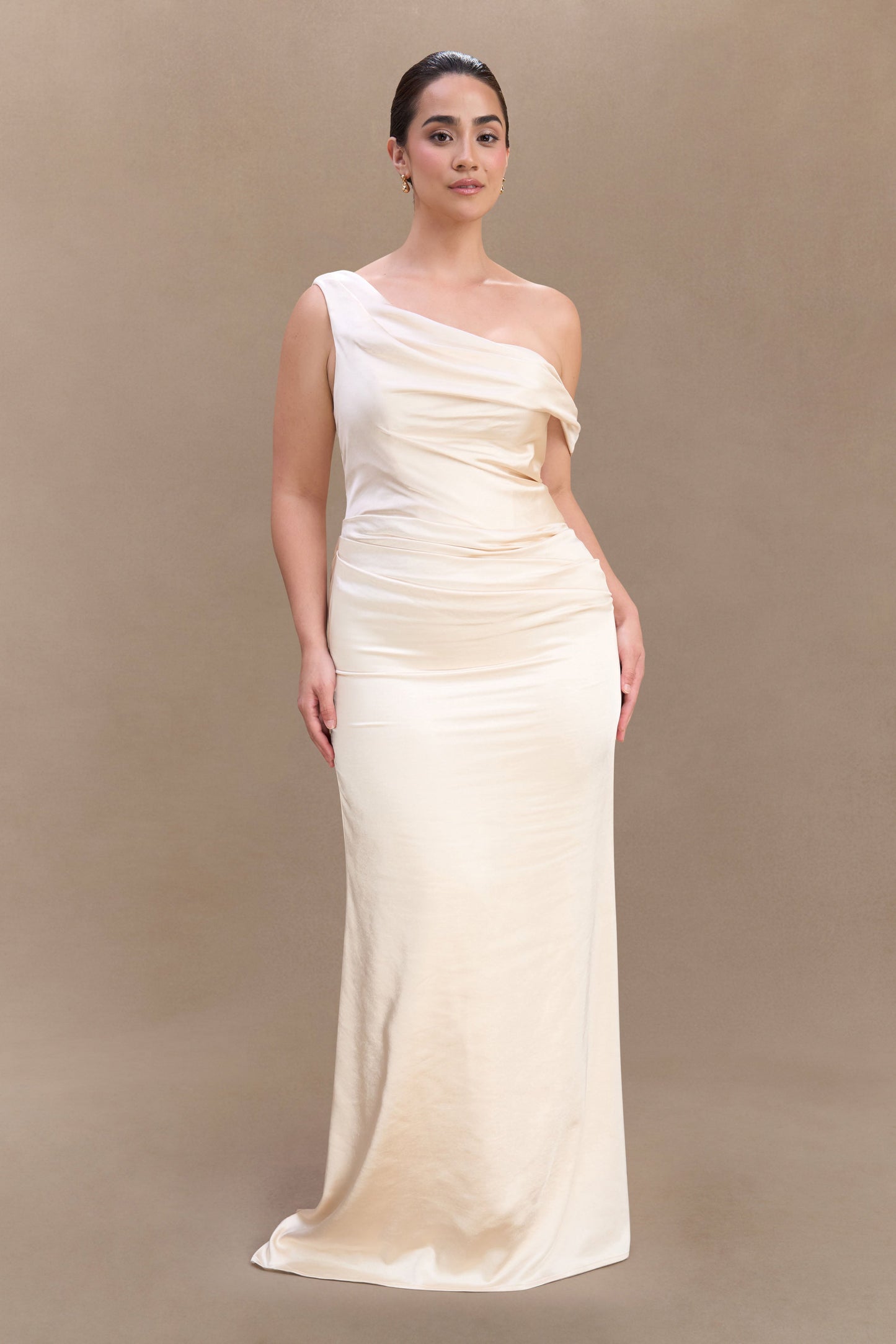Robe longue satinée à épaules dénudées Dalia - Or rosé
