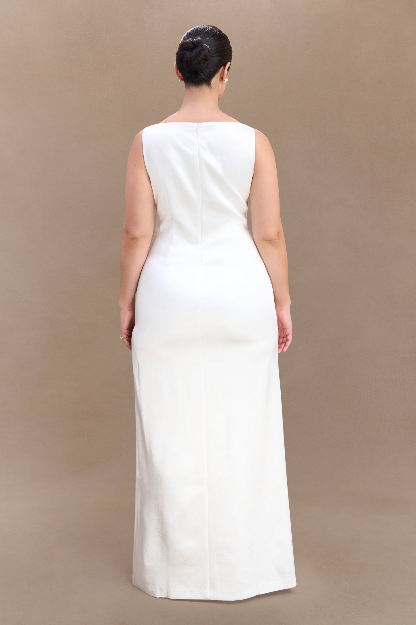Violet Robe Maxi en Satin Sans Manches - Blanc