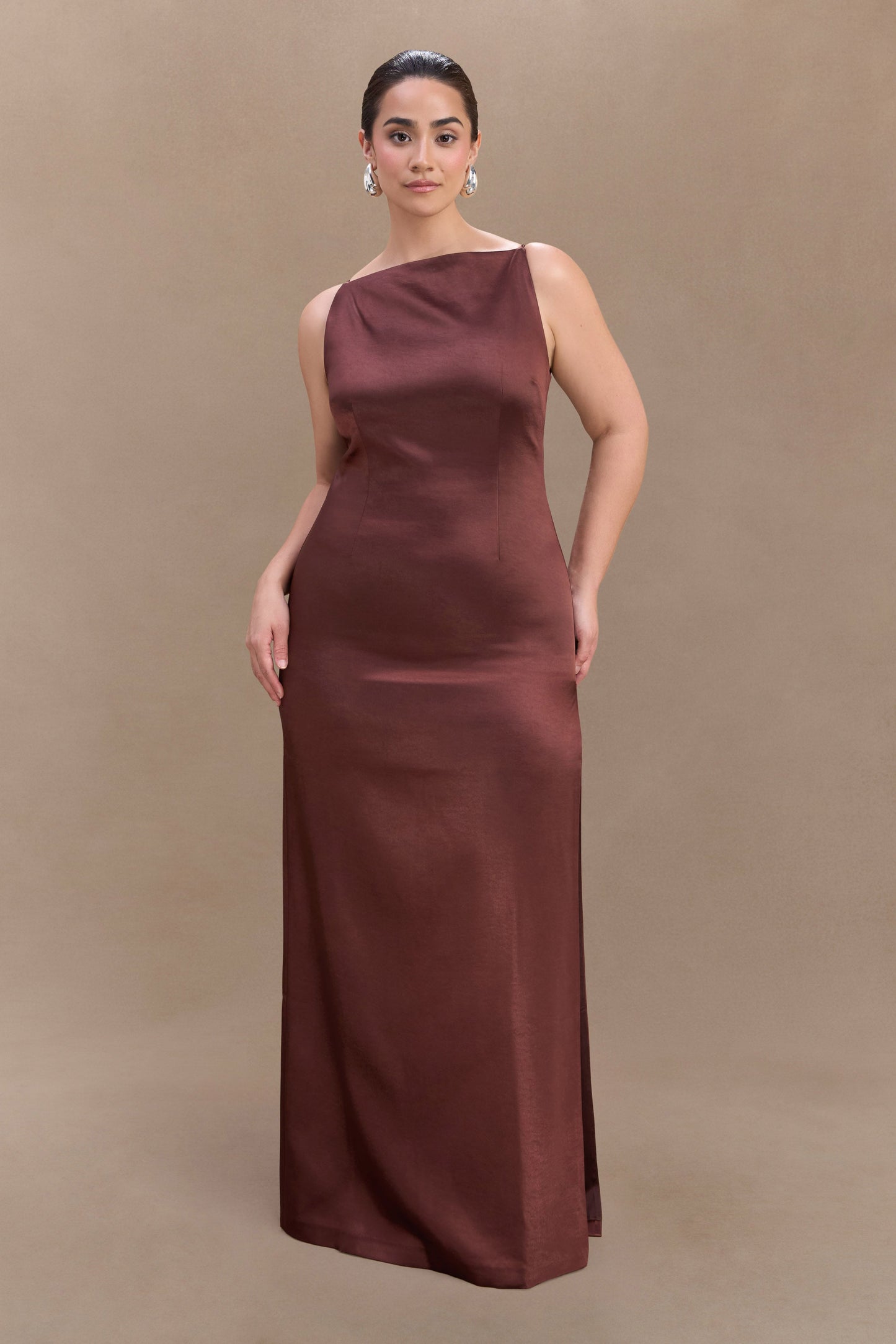 Violet Robe Maxi en Satin Sans Manches - Chocolat Noir