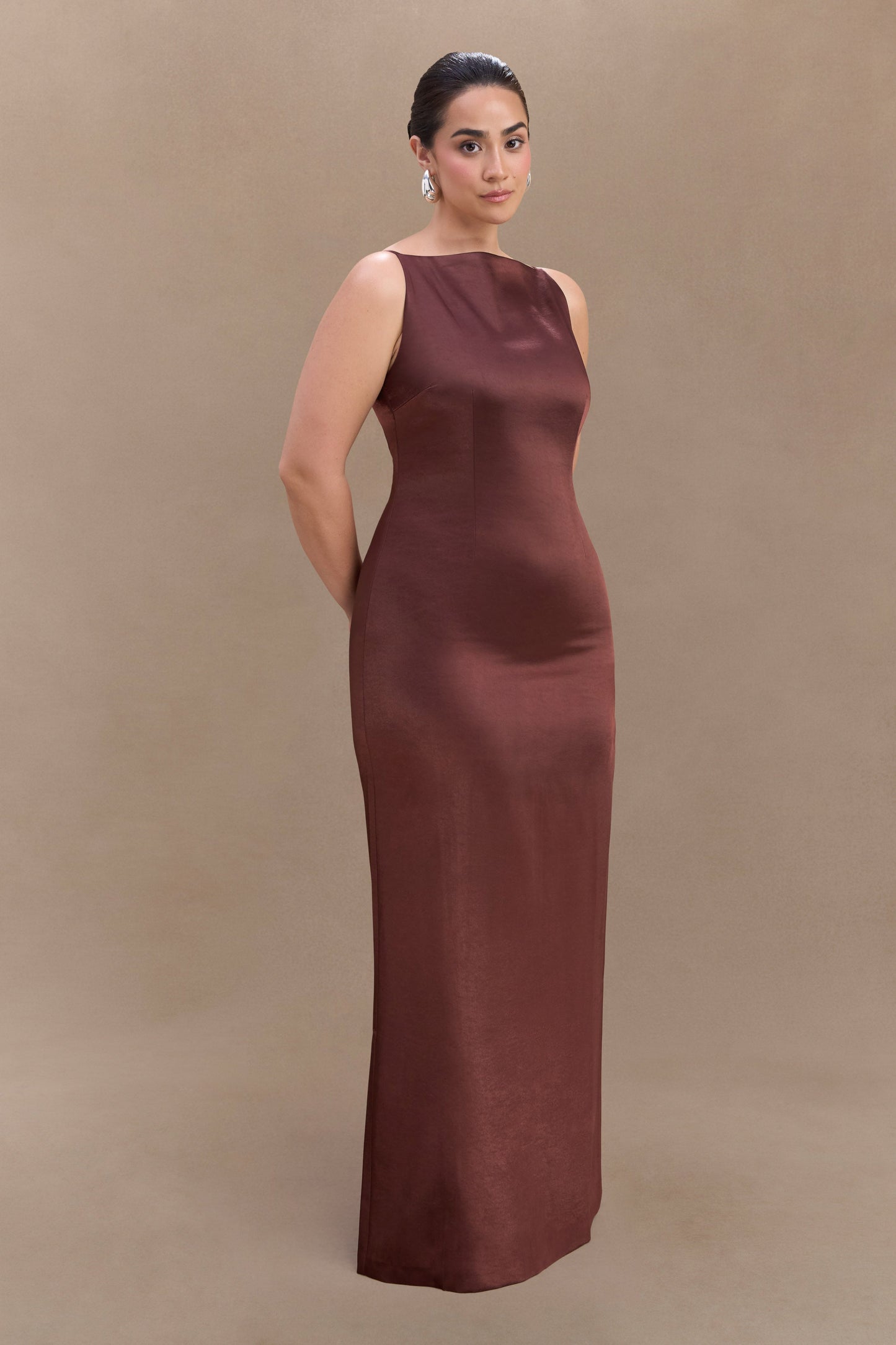 Violet Robe Maxi en Satin Sans Manches - Chocolat Noir
