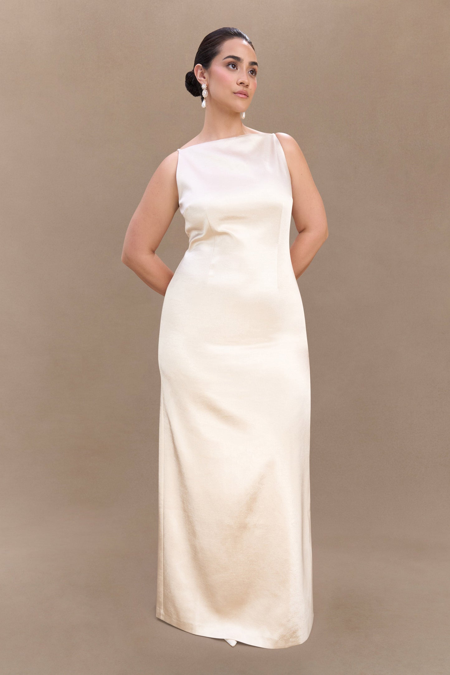 Robe Maxi en Satin Violet Sans Manches - Or Poudré