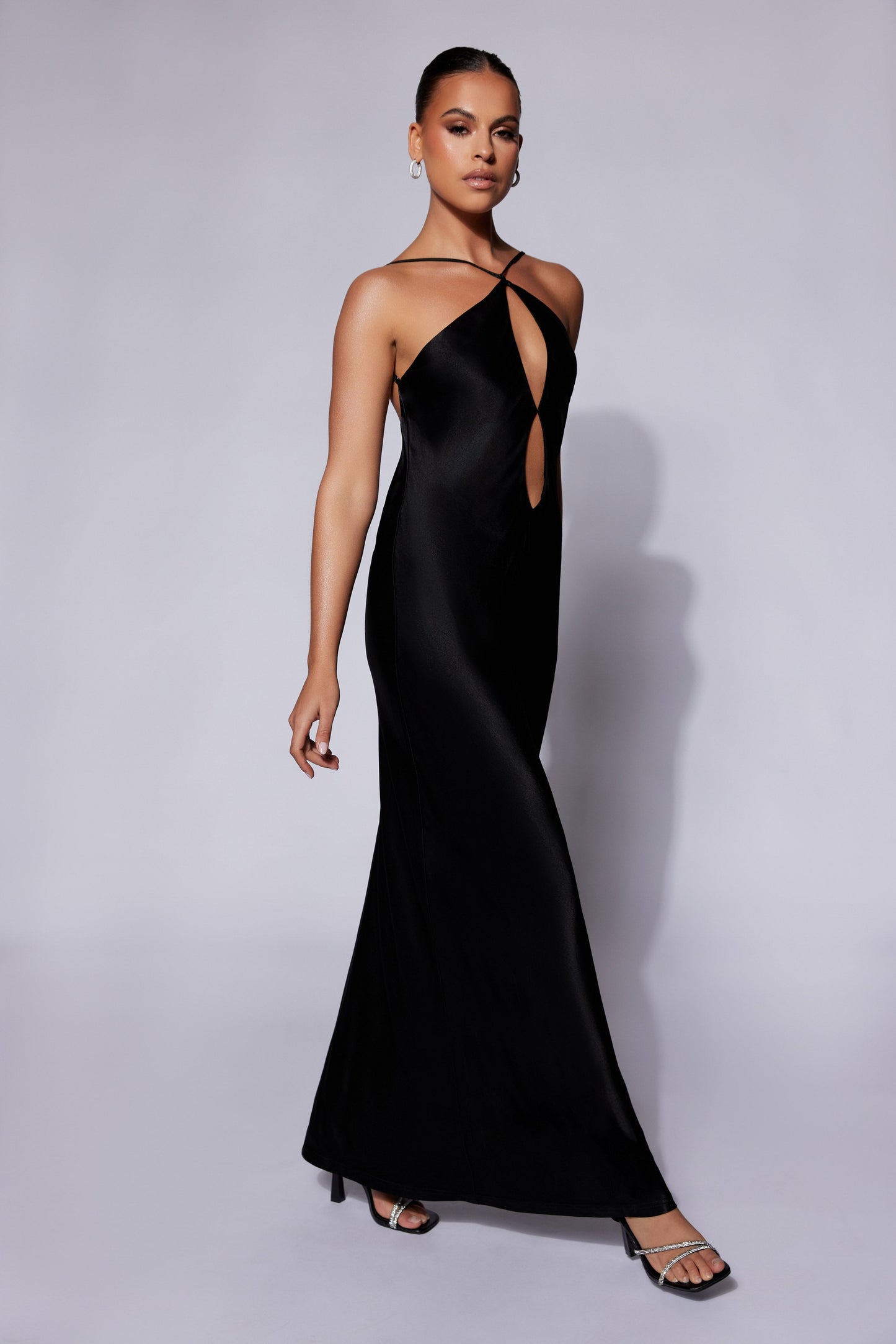 Robe Maxi en Satin à Découpes Lucia - Noire