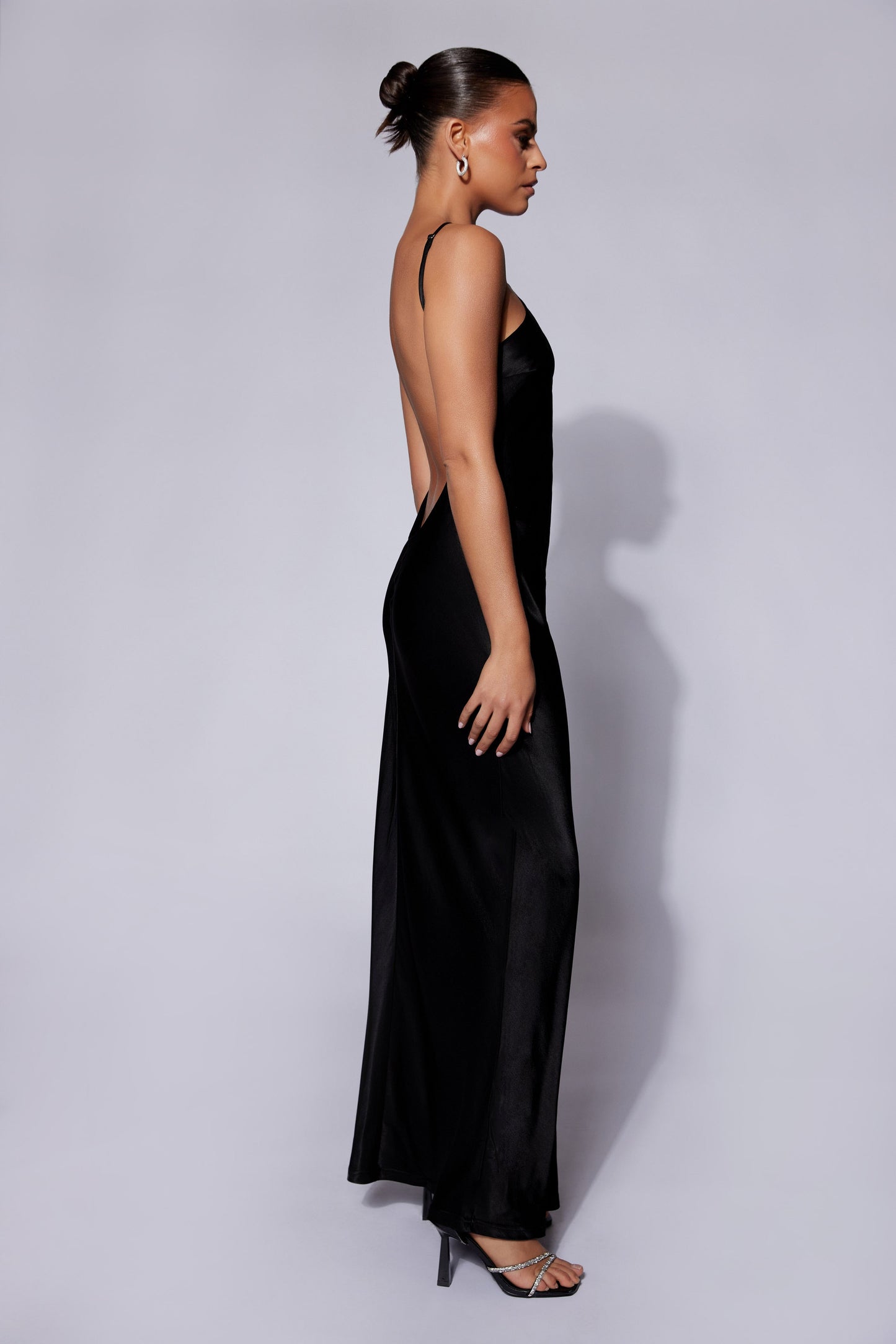 Robe Maxi en Satin à Découpes Lucia - Noire