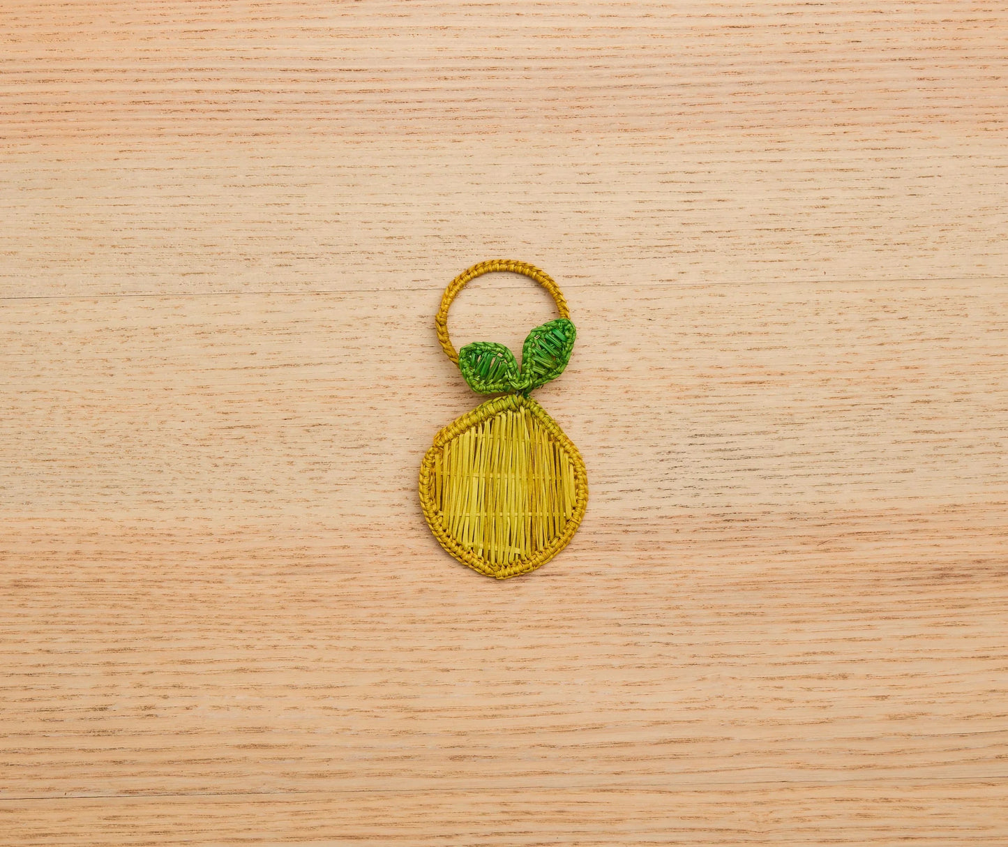 Rond de serviette citron – 3,5 pouces de palmier Iraca tissé à la main – Décoration de table estivale artisanale de Colombie