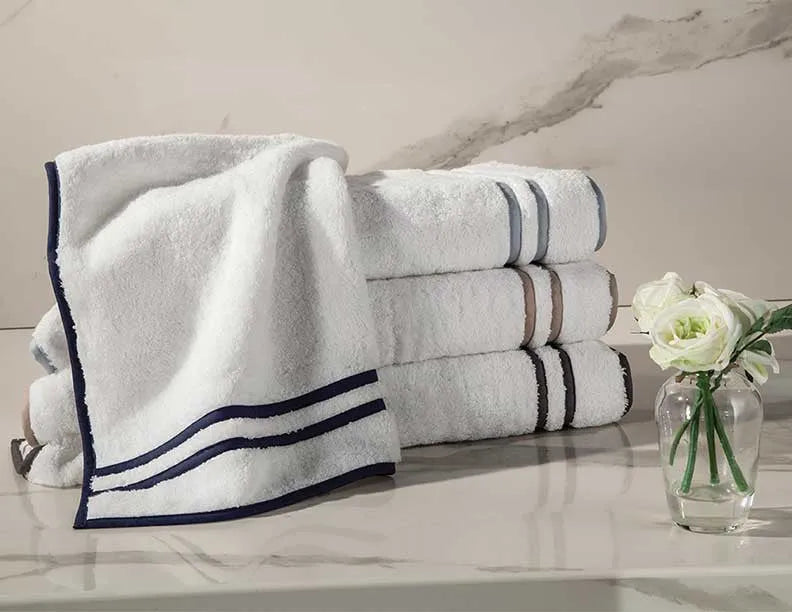 Serviette de bain à rubans