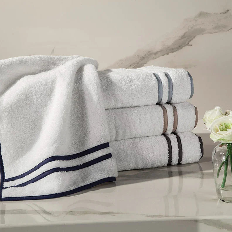Serviette de bain à rubans