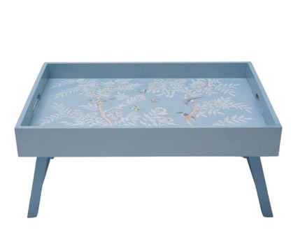 Plateau de petit-déjeuner en bois bleu avec motif chinoiserie