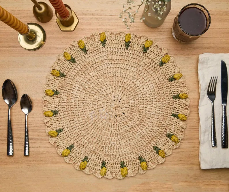 Set de table tulipe fait main – Set de table floral en raphia au crochet – Décoration de table printanière et de Pâques – Vaisselle artisanale – Décoration de salle à manger bohème