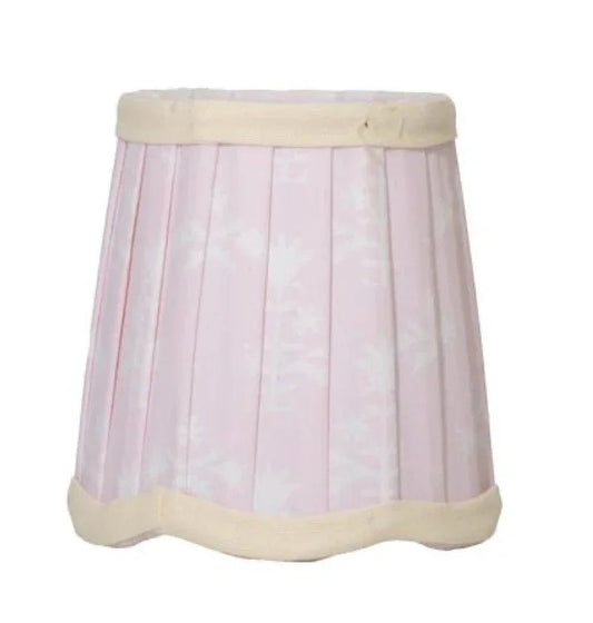 Abat-jour d'applique rose avec bordure festonnée ivoire
