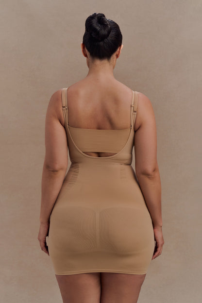 Jocelyn Mini-robe gainante sans dos - Beige