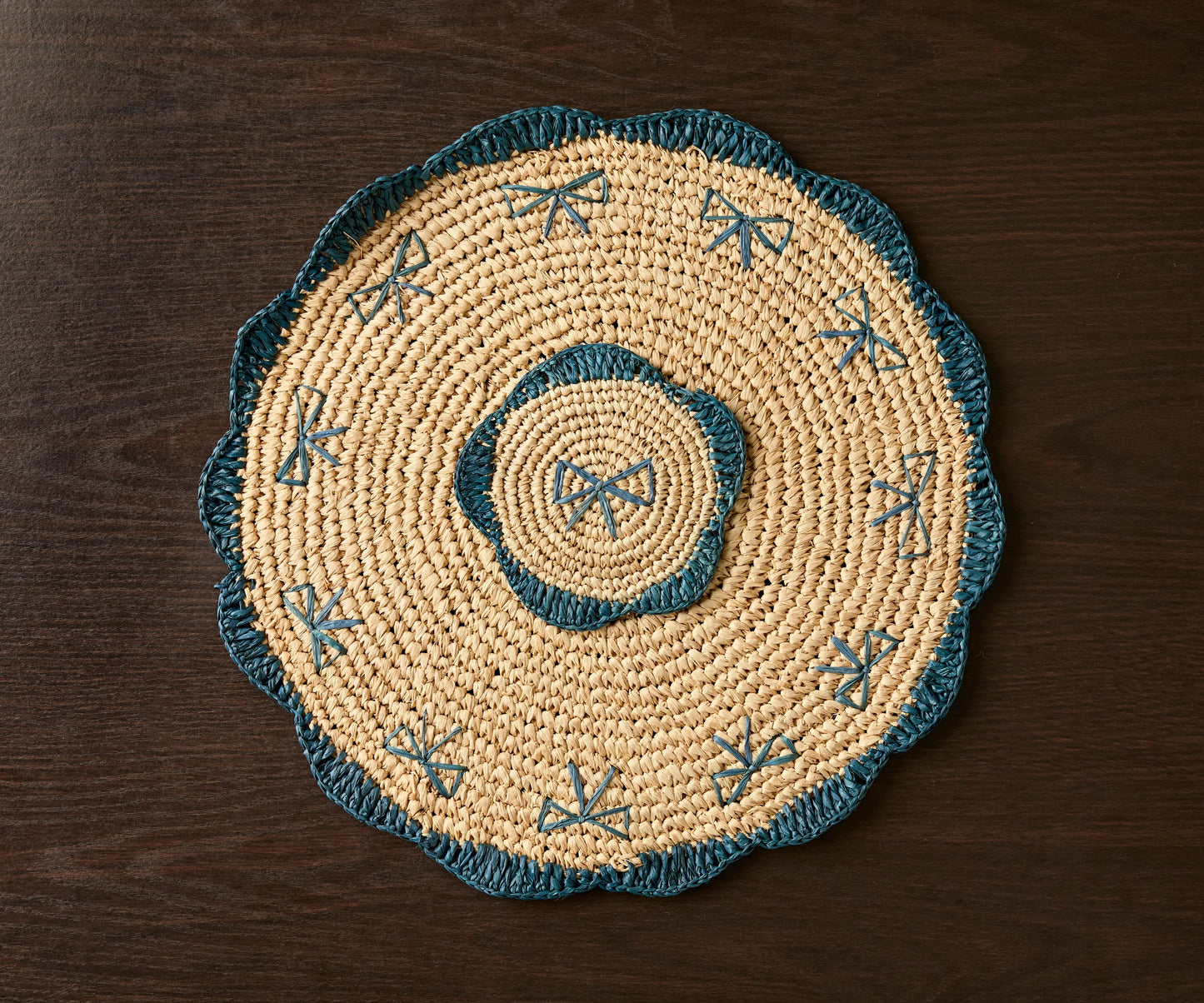 Dessous de verre à franges en raphia tissé à la main par Payton James – Dessous de verre bohème, décoration de table rustique, palmier raphia naturel