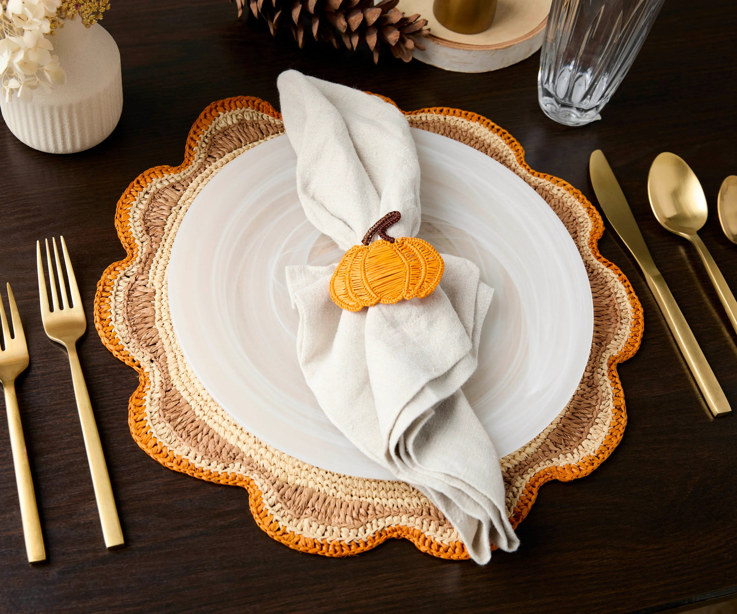 Set de table rond en raphia tressé – Set de table fait main au crochet pour décoration de fête de jardin, accessoire de table rustique en fibre naturelle