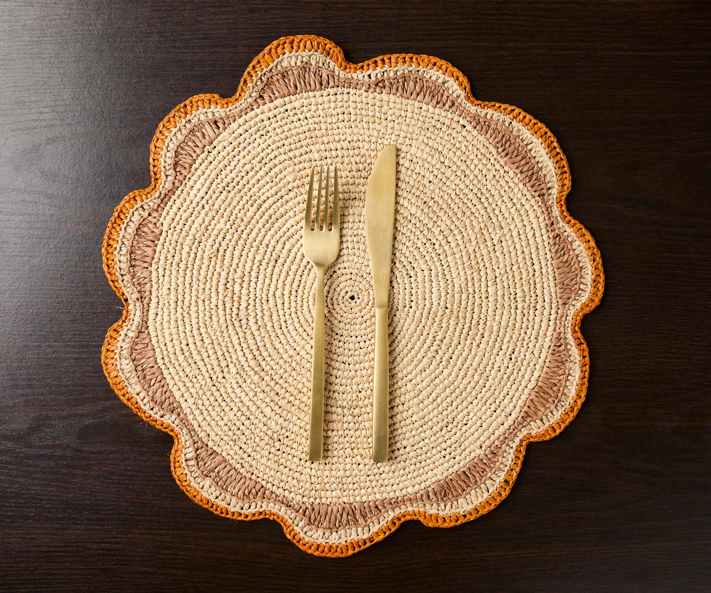 Set de table rond en raphia tressé – Set de table fait main au crochet pour décoration de fête de jardin, accessoire de table rustique en fibre naturelle