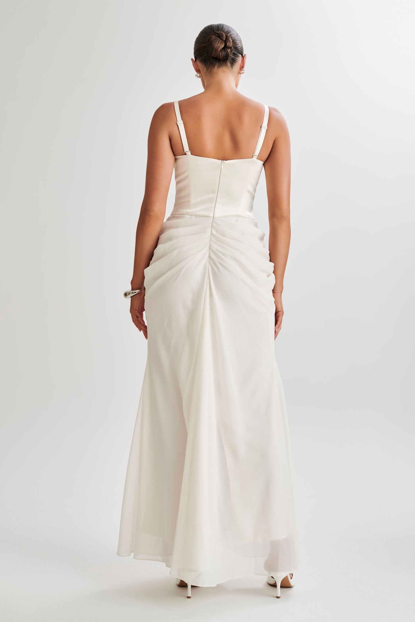 Robe longue en satin avec corset Leila - Ivoire
