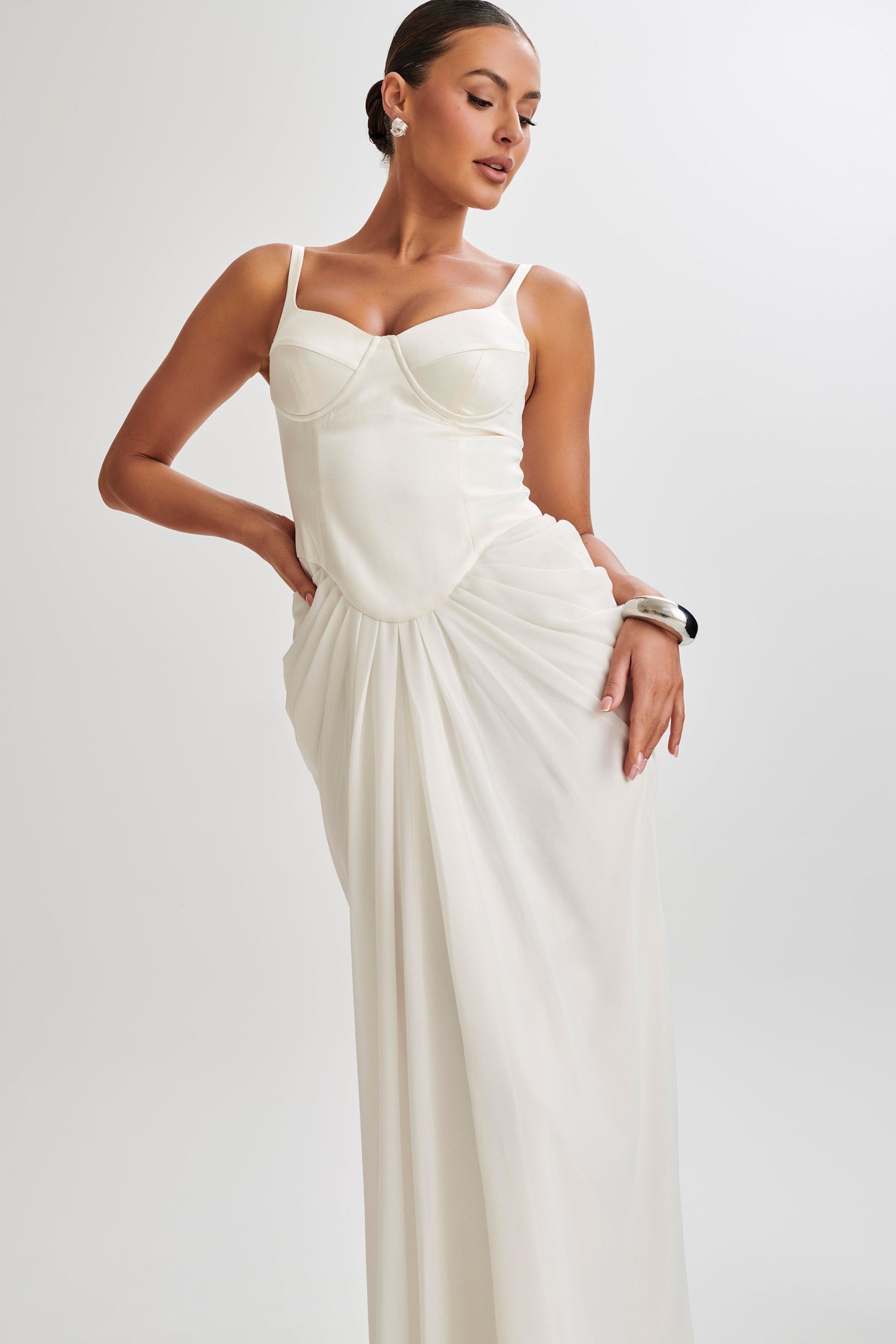 Robe longue en satin avec corset Leila - Ivoire