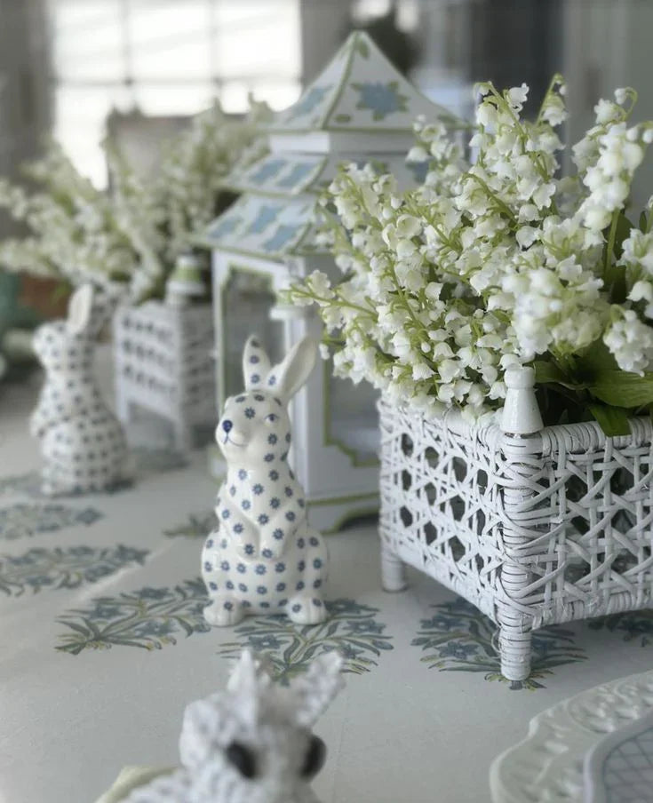 Jardinière en osier et canne blanche