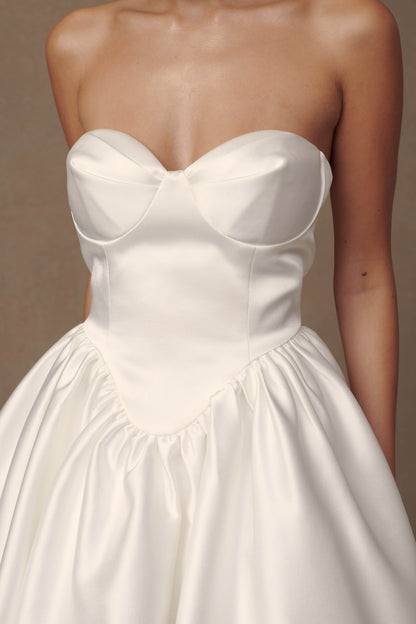 Hollie Robe Mini Corset Structurelle - Blanche