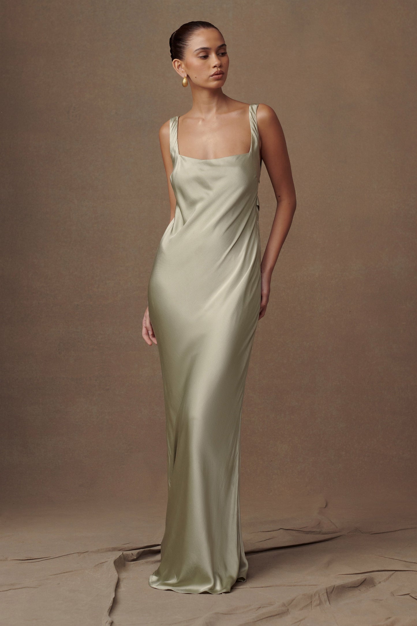 Ensley Robe Maxi en Satin - SAGE