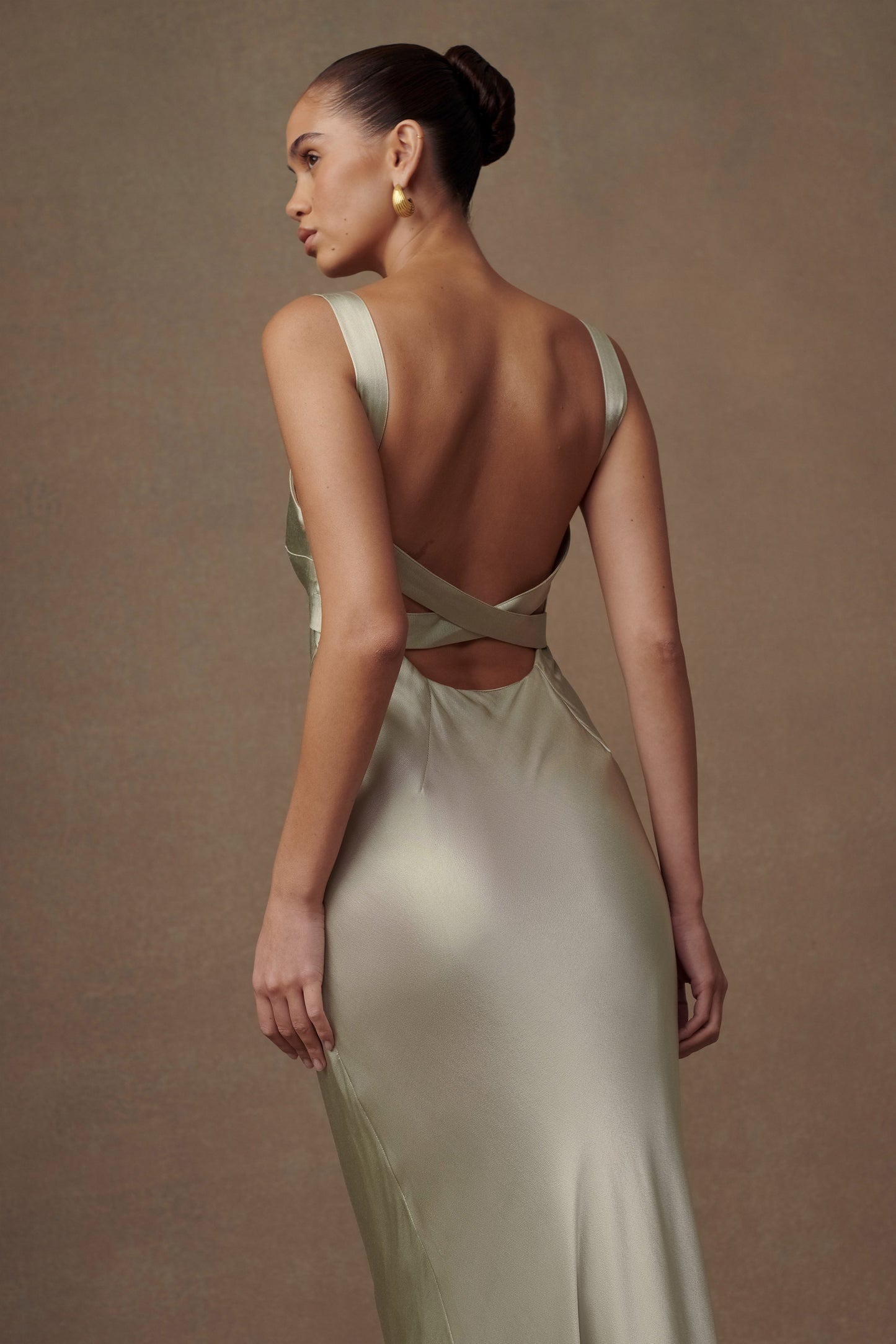 Ensley Robe Maxi en Satin - SAGE