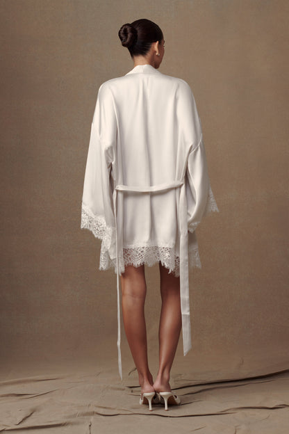 Manteau de mariée Annabeth à bordure de dentelle - Blanc