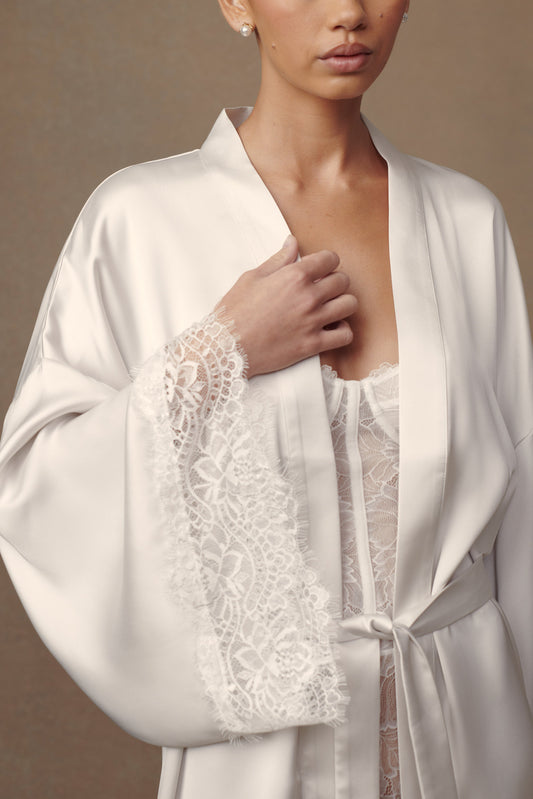 Manteau de mariée Annabeth à bordure de dentelle - Blanc