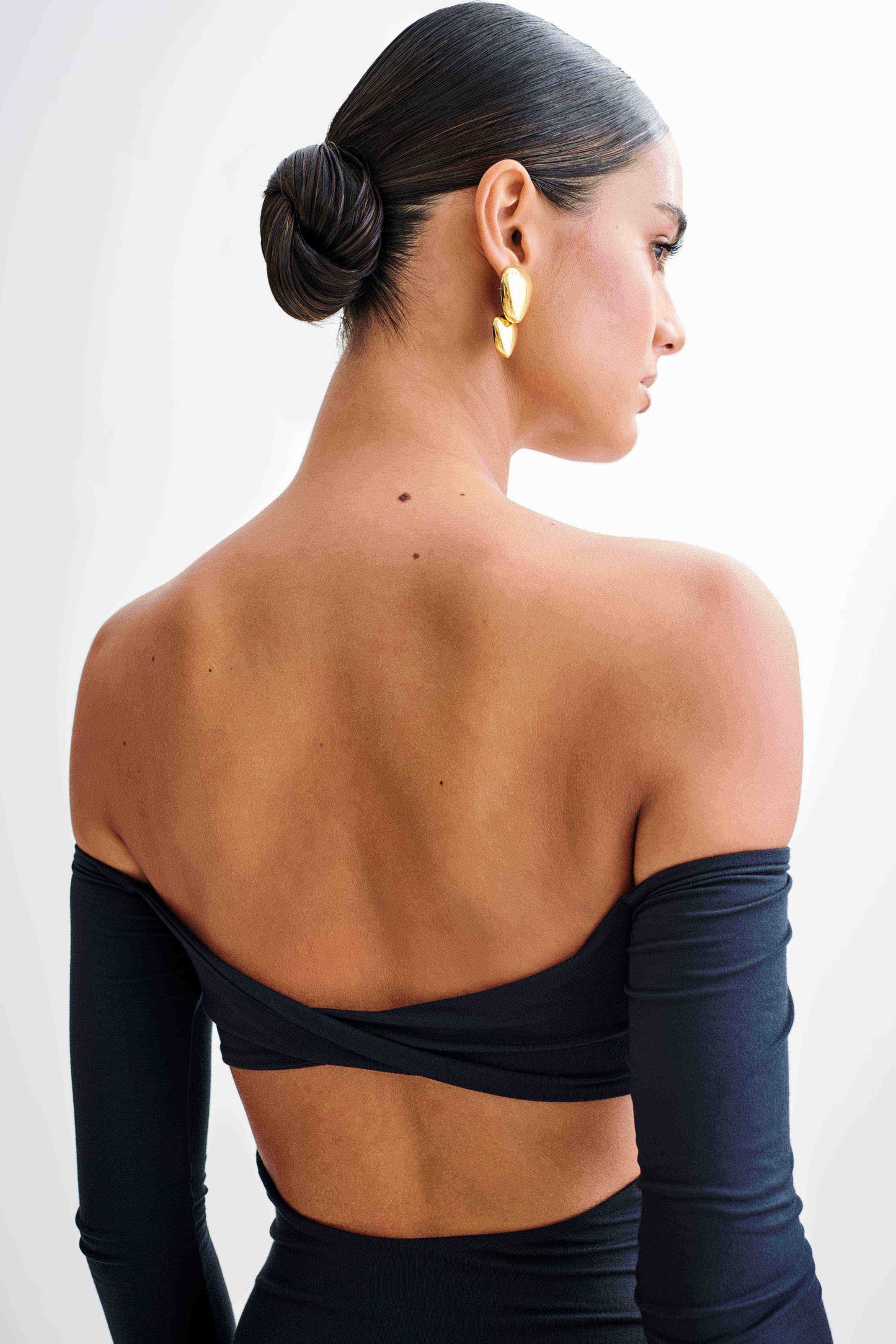 Body à manches longues en modal avec épaules dénudées Peta - Noir