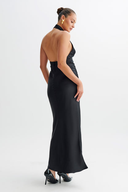 Robe Maxi Belladonna en Satin avec Décolleté Halter - Noir