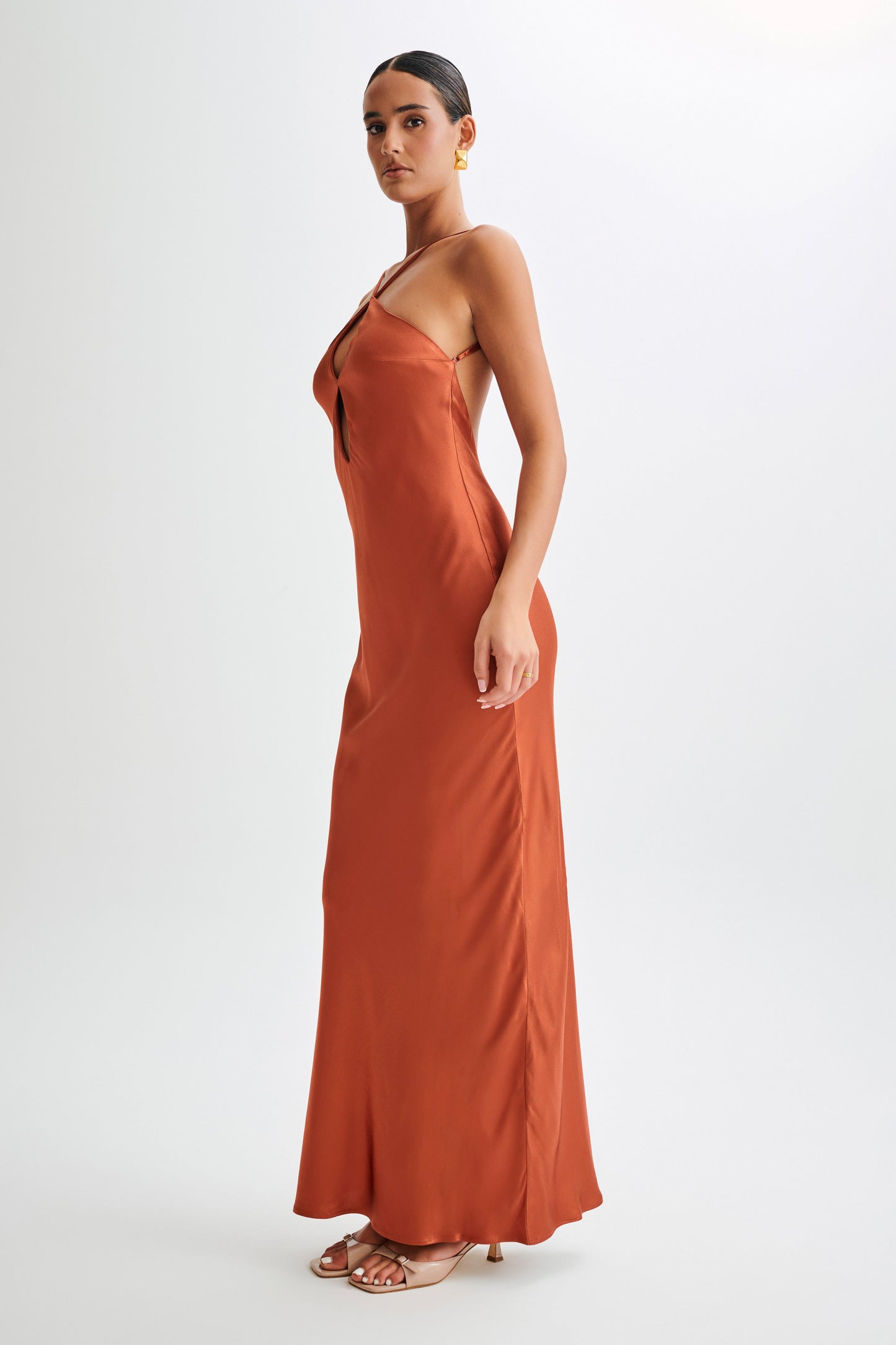 Robe longue en satin Lucia avec découpes - Orange brûlé