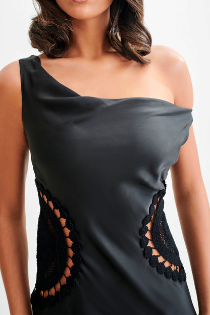 Kristina Robe Maxi en Satin avec Crochet - Noir