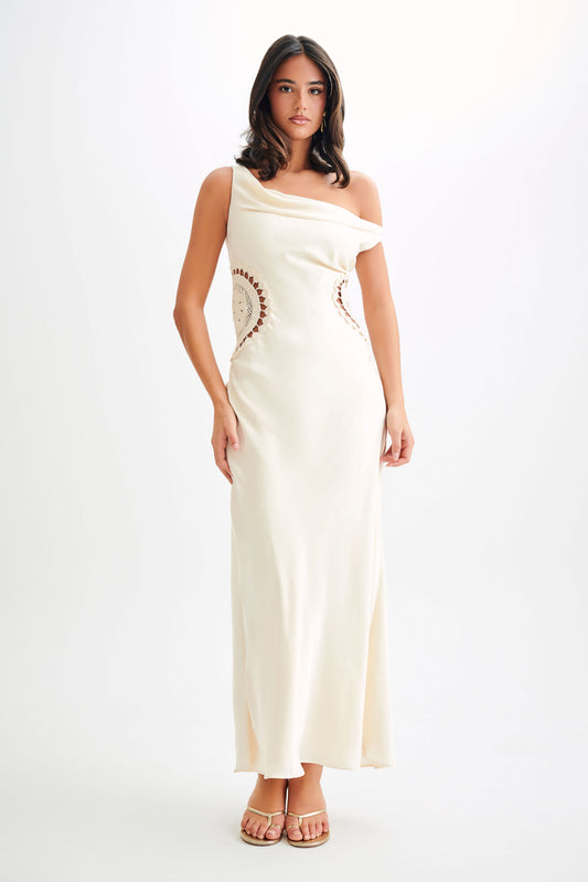 Kristina Robe Maxi en Satin avec Crochet - Ivoire