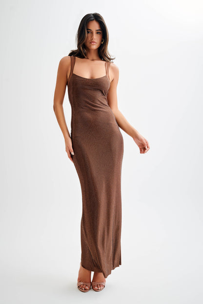 Jasmyn Robe Maxi avec Strass et Dos en Maille - Chocolat