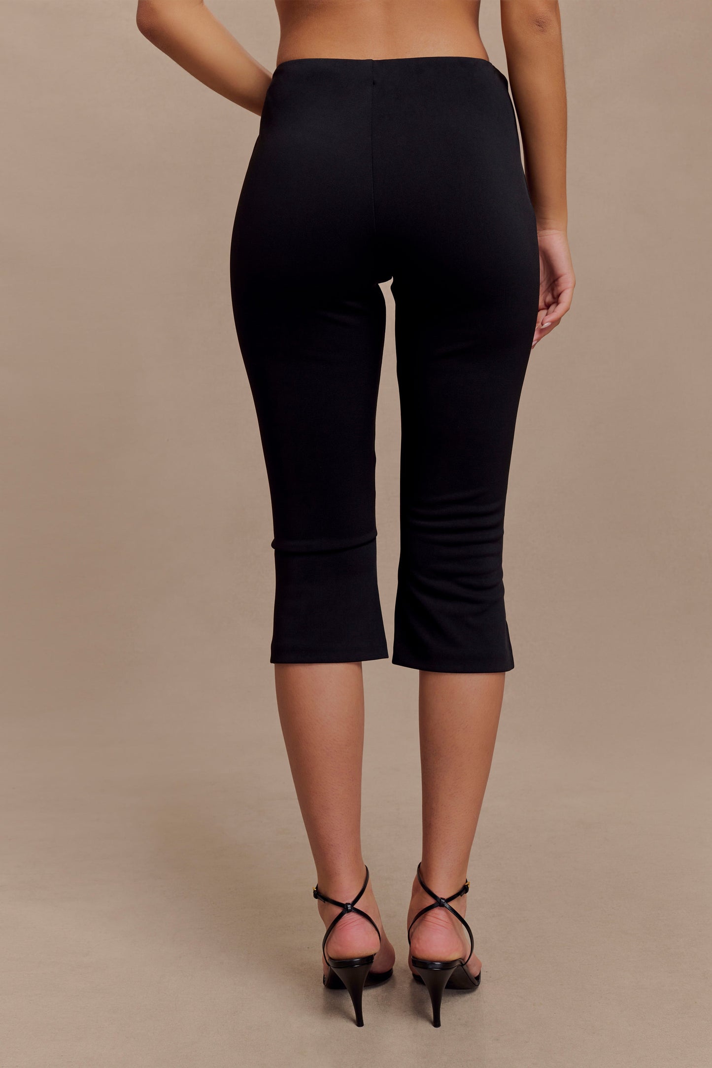 Pantalon Capri en Crêpe à Empiècements - Noir