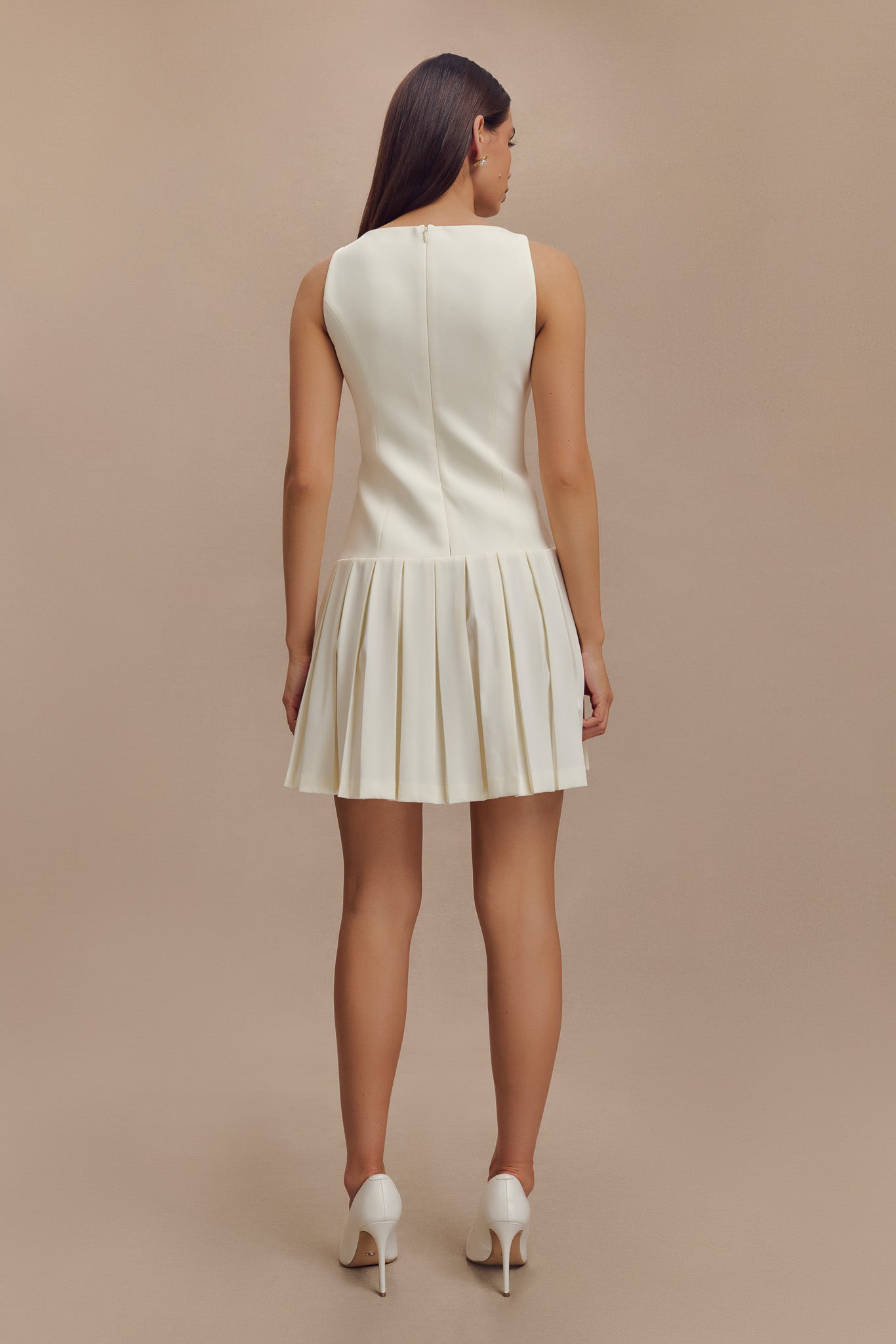 Robe mini plissée sans manches Mackenzie - Ivoire