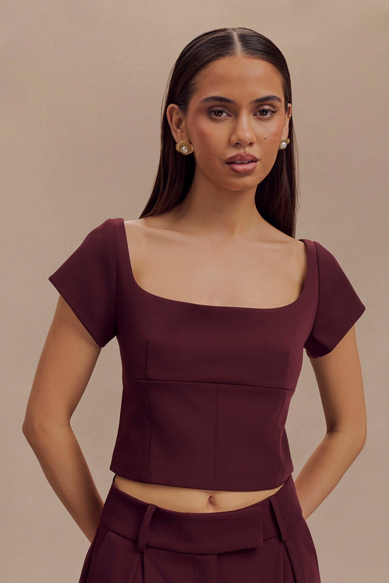 Top tailleur à manches courtes et longueur allongée Ellis - Brun-rouge