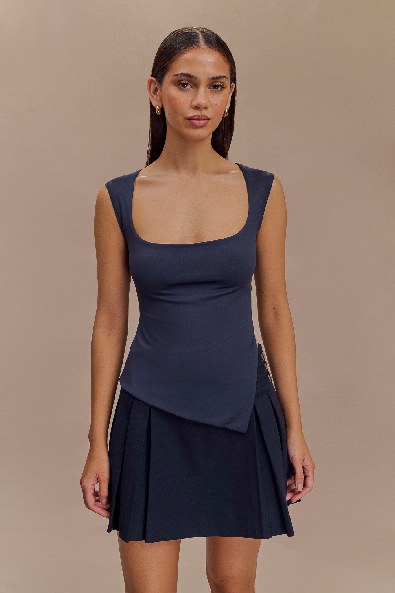 Top asymétrique en nylon recyclé Lisette - Bleu marine foncé