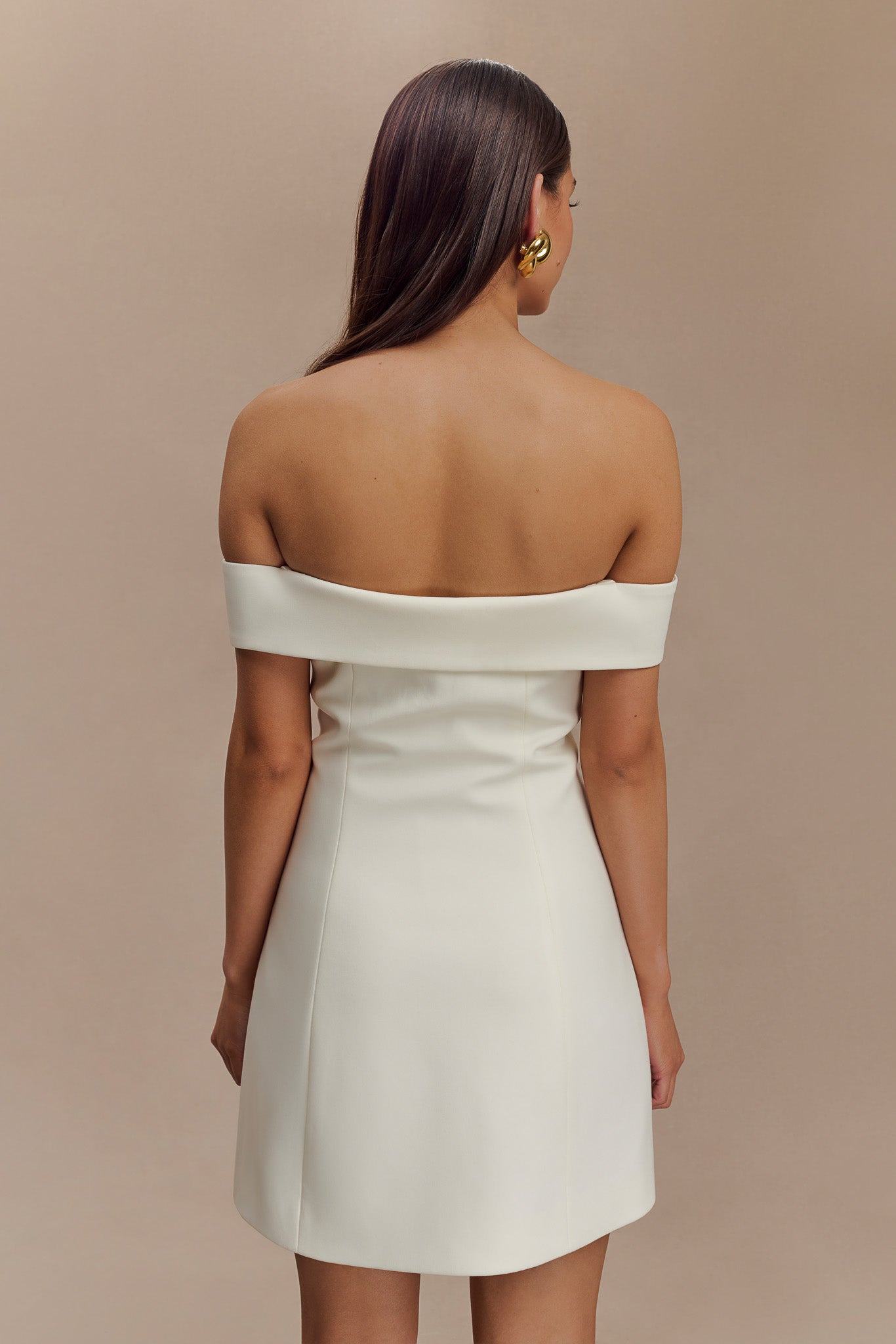 Mini-robe tailleur à épaules dénudées Noelle - Ivoire