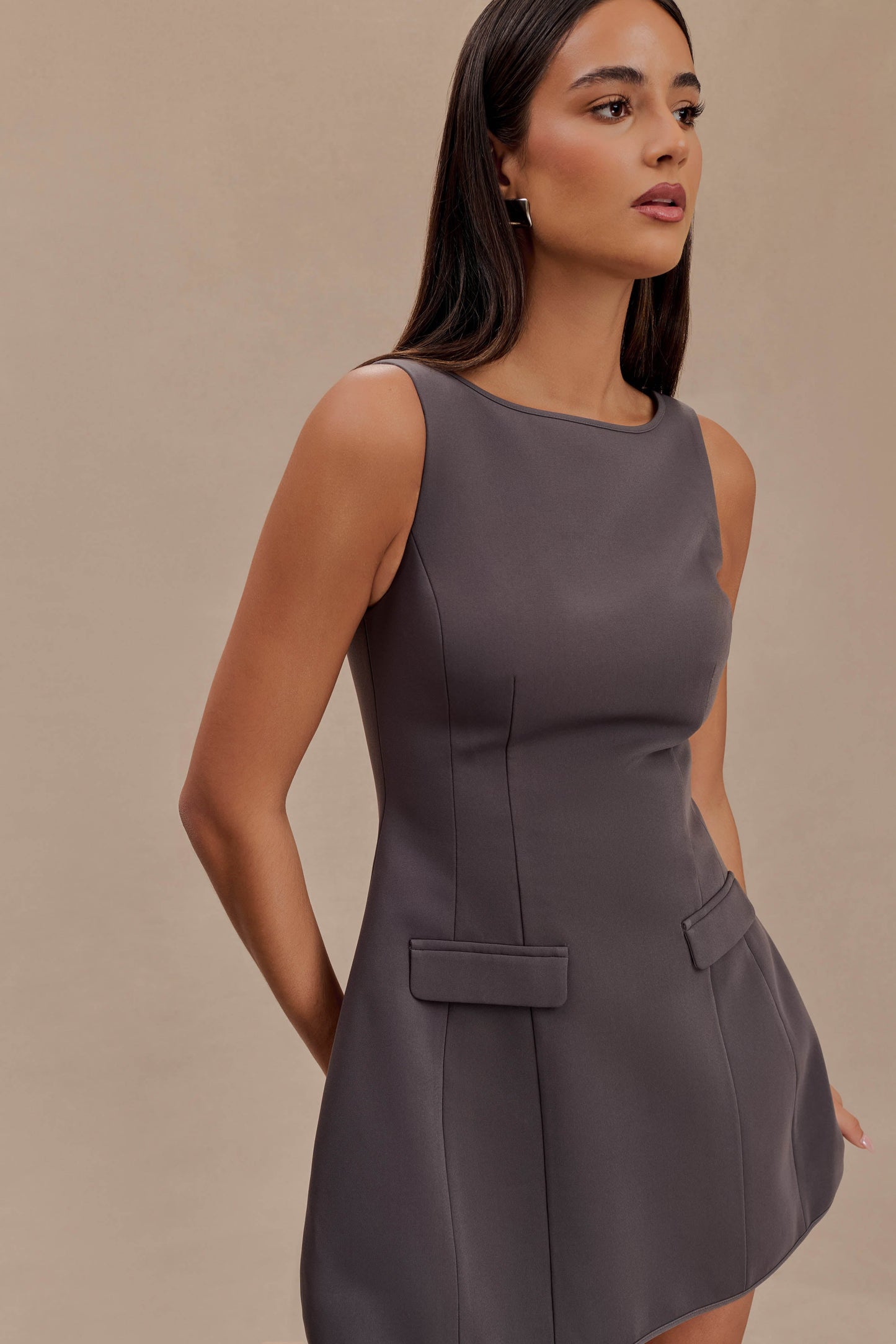 Mini-robe tailleur sans manches Evanna - Gris anthracite