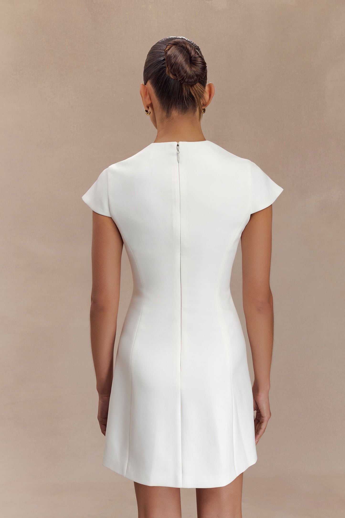 Mini-robe tailleur Remi avec ornements floraux - Blanc