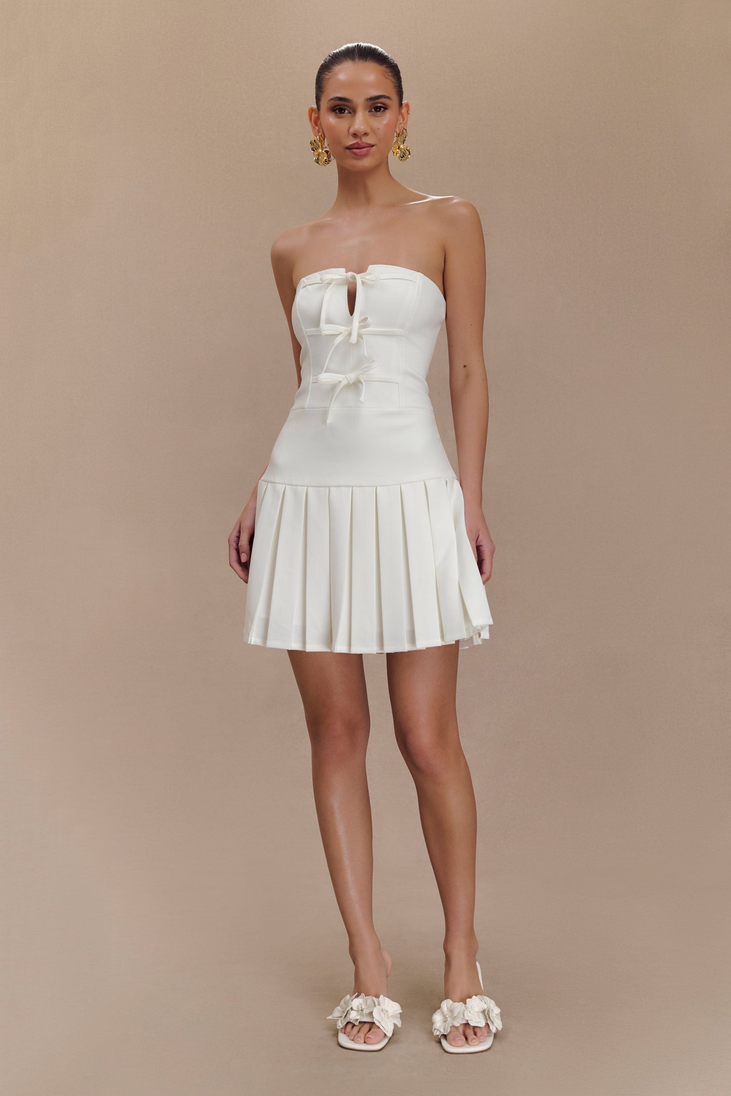 Mini-robe plissée Naya avec lacets - Blanc